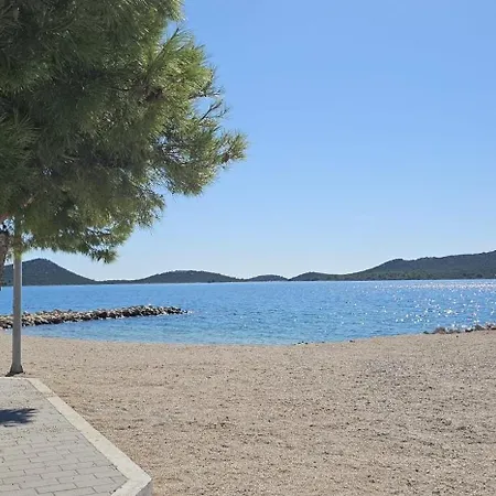 Maui, Kamp Heron, Drage, Croatia Drage