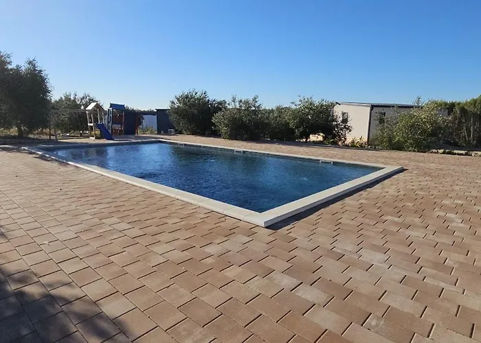 Maui, Kamp Heron, Drage, Croatia *